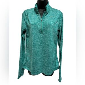 Nike DRI-FIT Zippered Swift